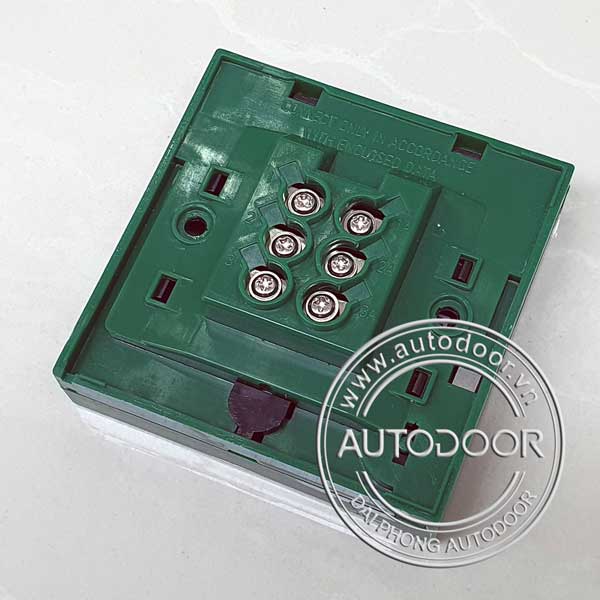 Nút nhấn mở cửa khẩn cấp E040G - Ảnh 4